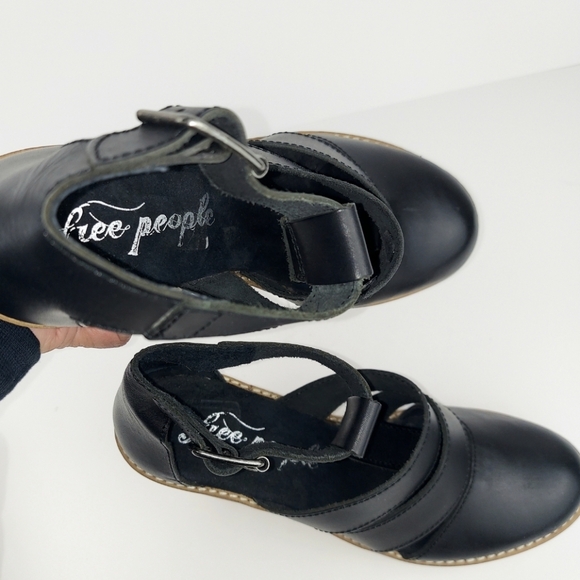 Free People Mix It Up Black Leather Platform Clog Heels EU40 - Picture 7 of 12